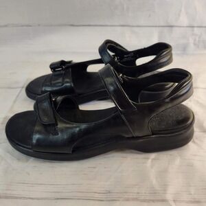 Munro American Lola Sandals Black Leather Hook and Loop Straps - Womens 11‎ N